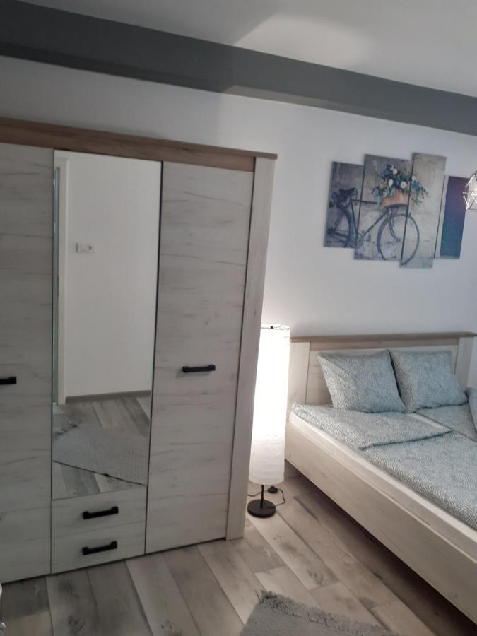 Apartman Petres Sombor Exterior foto